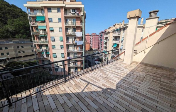appartamento in vendita a Genova in zona Quezzi