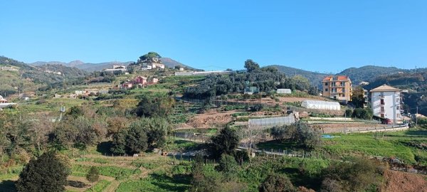 appartamento in vendita a Genova in zona Palmaro / Pra'