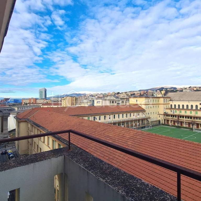 appartamento in vendita a Genova in zona Sampierdarena