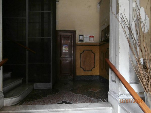 appartamento in vendita a Genova in zona Sestri Ponente