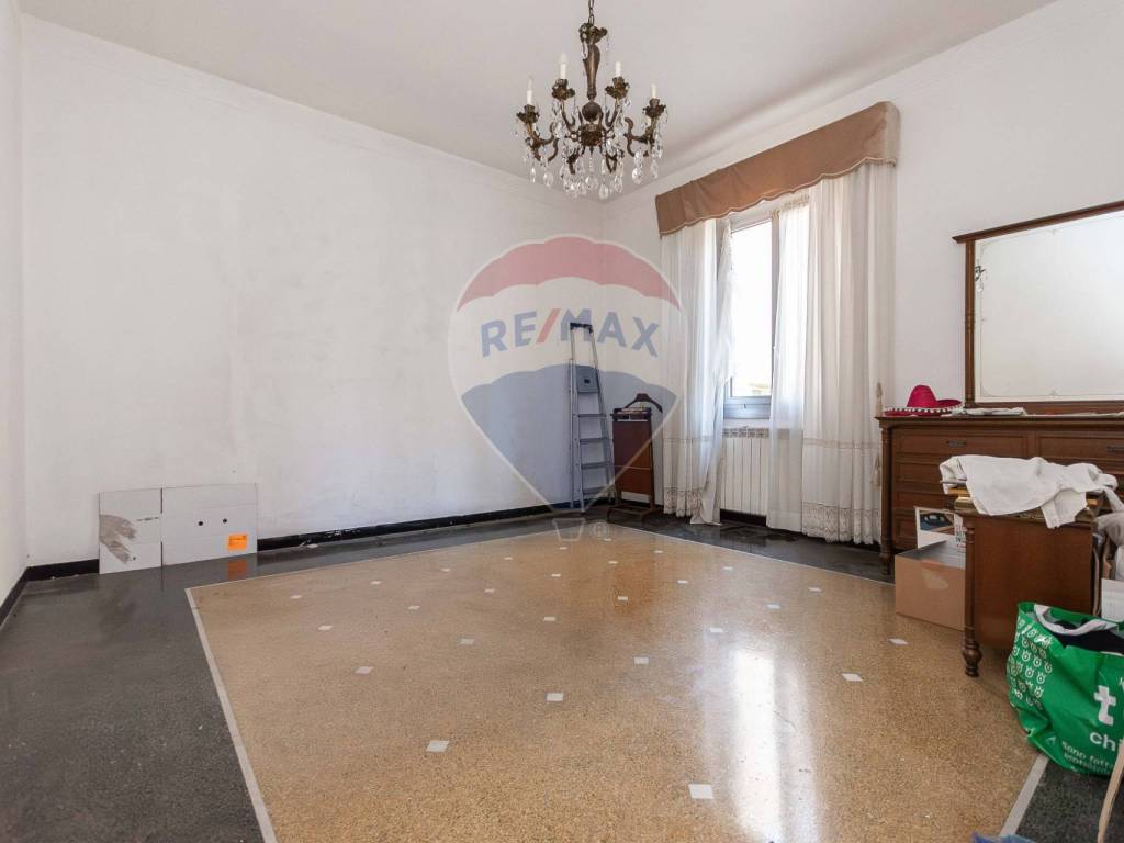 appartamento in vendita a Genova in zona Molassana