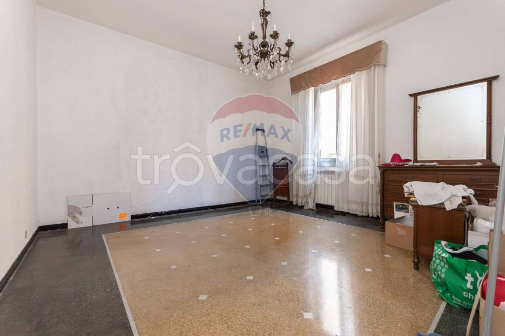appartamento in vendita a Genova in zona Molassana