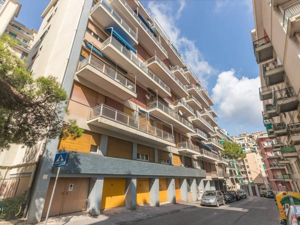 appartamento in vendita a Genova in zona Lagaccio / Granarolo