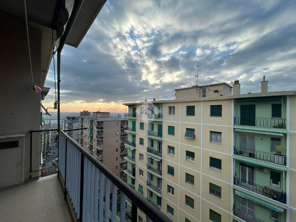 appartamento in vendita a Genova in zona Sampierdarena