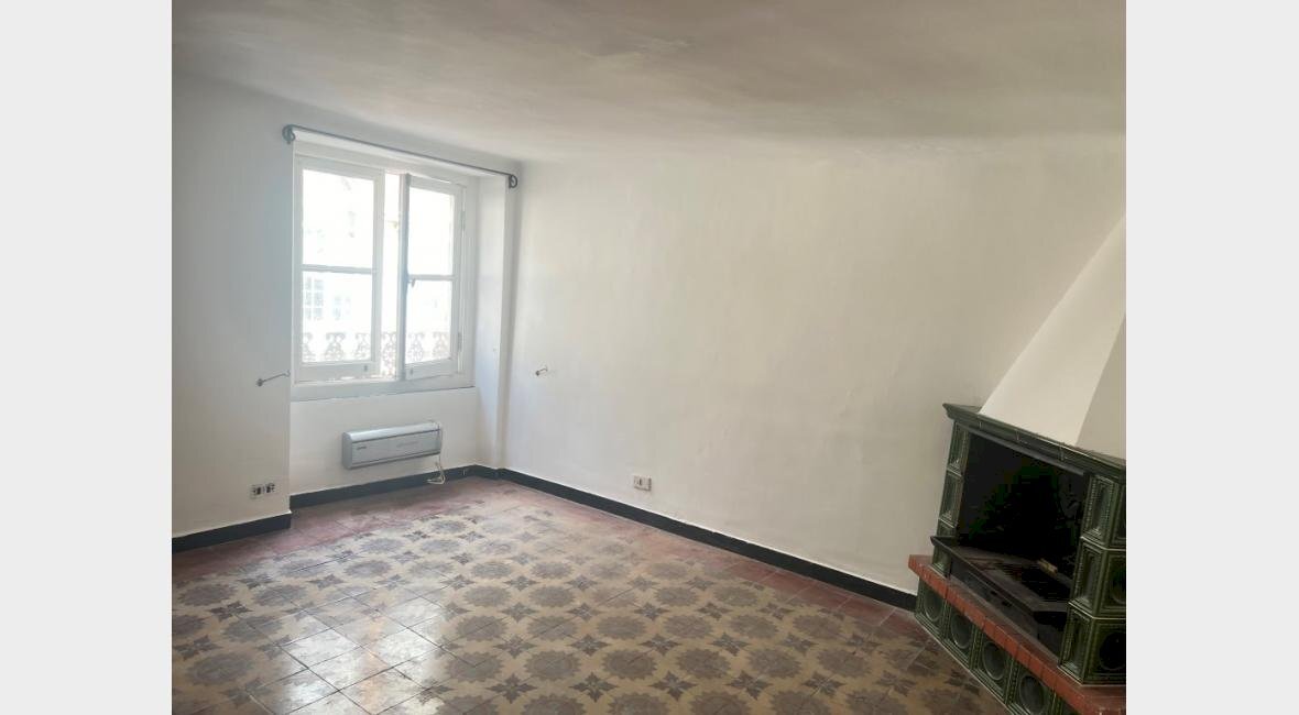 appartamento in vendita a Genova in zona Sottoripa / Maddalena / Molo