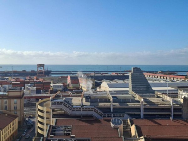 appartamento in vendita a Genova in zona Sampierdarena