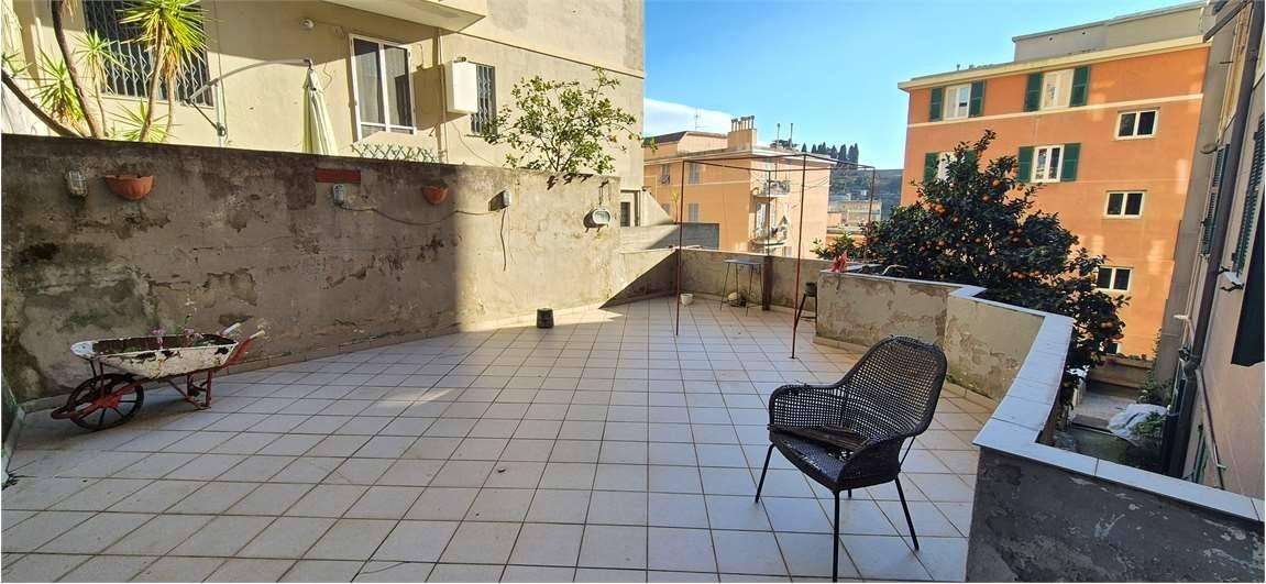 appartamento in vendita a Genova in zona Castelletto