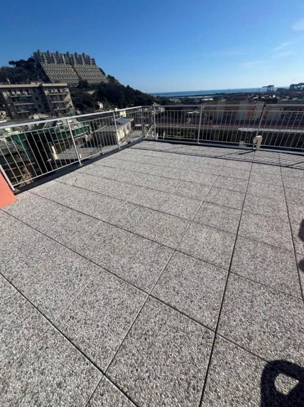 appartamento in vendita a Genova in zona Palmaro / Pra'