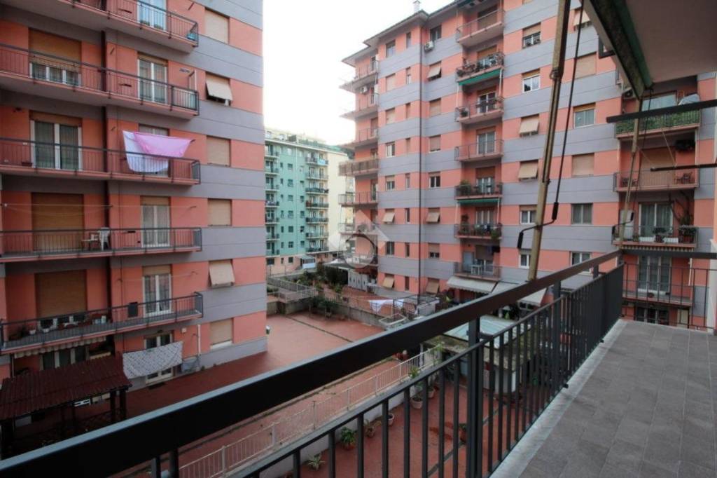 appartamento in vendita a Genova in zona San Gottardo