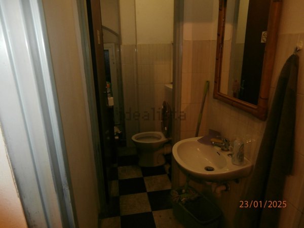 appartamento in vendita a Genova in zona Rivarolo