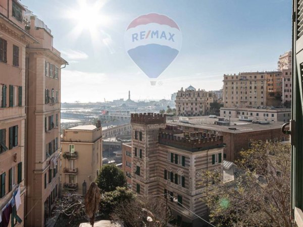appartamento in vendita a Genova in zona Lagaccio / Granarolo