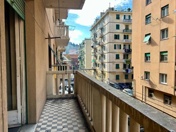 appartamento in vendita a Genova in zona Marassi