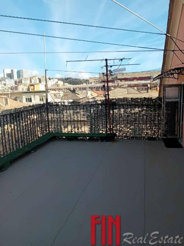 appartamento in vendita a Genova in zona Sestri Ponente