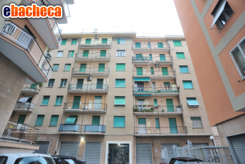 appartamento in vendita a Genova in zona Palmaro / Pra'