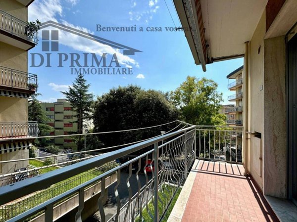 appartamento in vendita a Genova in zona Sestri Ponente