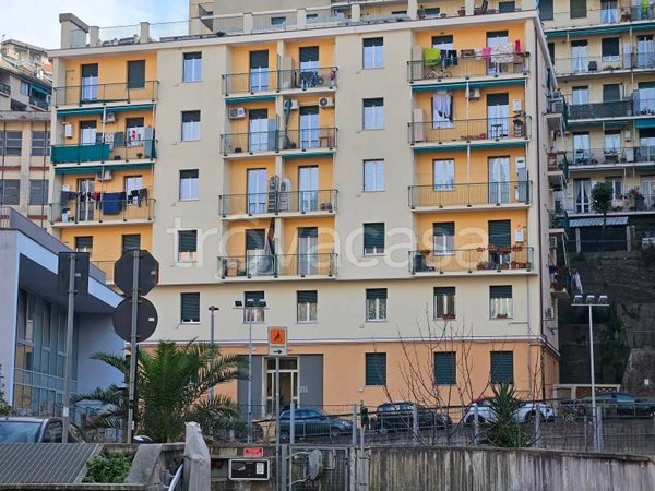 appartamento in vendita a Genova in zona Staglieno