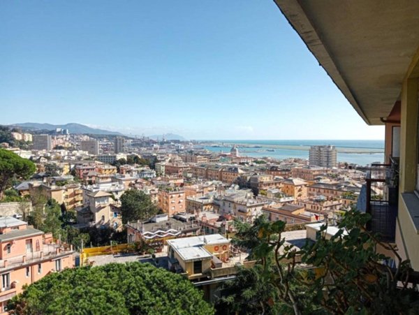 appartamento in vendita a Genova in zona Pegli