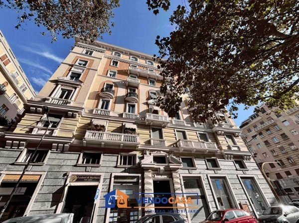 appartamento in vendita a Genova in zona Foce