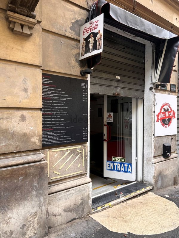 locale commerciale in vendita a Genova in zona San Fruttuoso