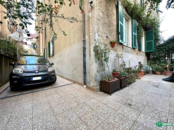appartamento in vendita a Genova in zona Borzoli