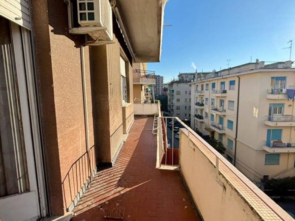 appartamento in vendita a Genova in zona Sestri Ponente