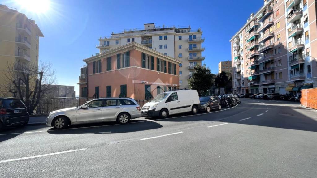 appartamento in vendita a Genova in zona DiNegro