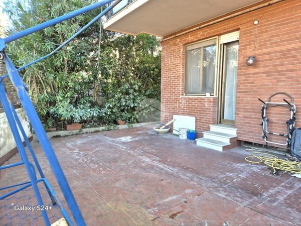 appartamento in vendita a Genova in zona Palmaro / Pra'
