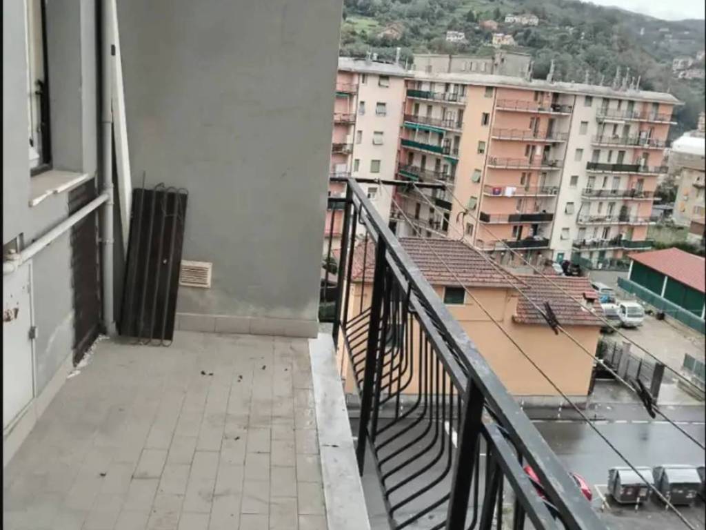 appartamento in vendita a Genova in zona Bolzaneto