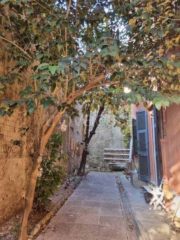 appartamento in vendita a Genova in zona Albaro