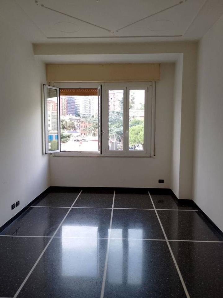 appartamento in vendita a Genova in zona San Benigno
