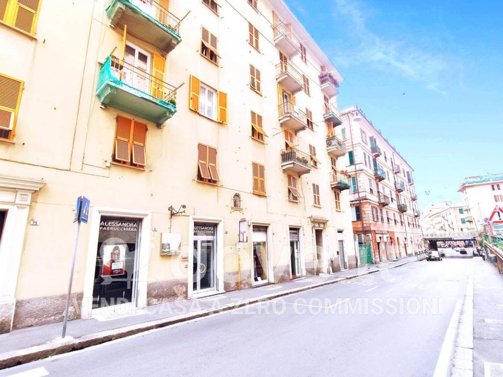 appartamento in vendita a Genova in zona Pegli