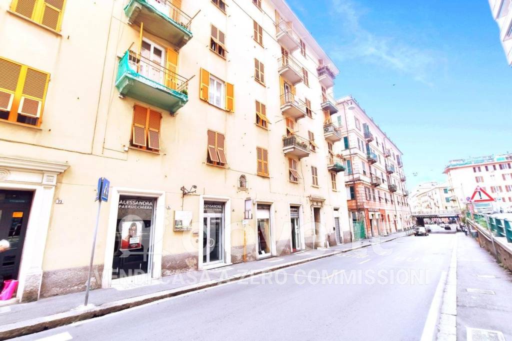 appartamento in vendita a Genova in zona Pegli