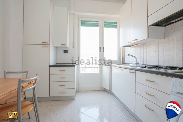appartamento in vendita a Genova in zona Certosa