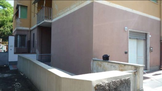negozio in vendita a Genova