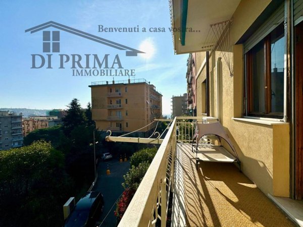 appartamento in vendita a Genova in zona Sestri Ponente
