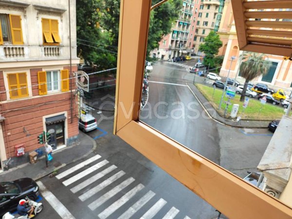 appartamento in vendita a Genova in zona Foce