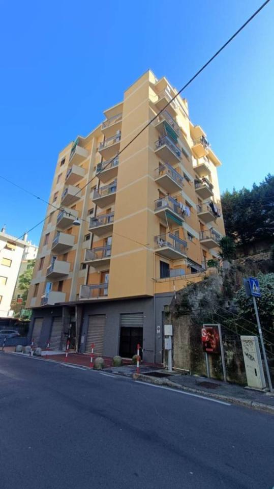 appartamento in vendita a Genova in zona Quezzi