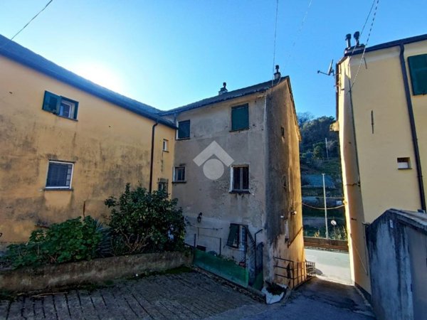 appartamento in vendita a Genova in zona Voltri