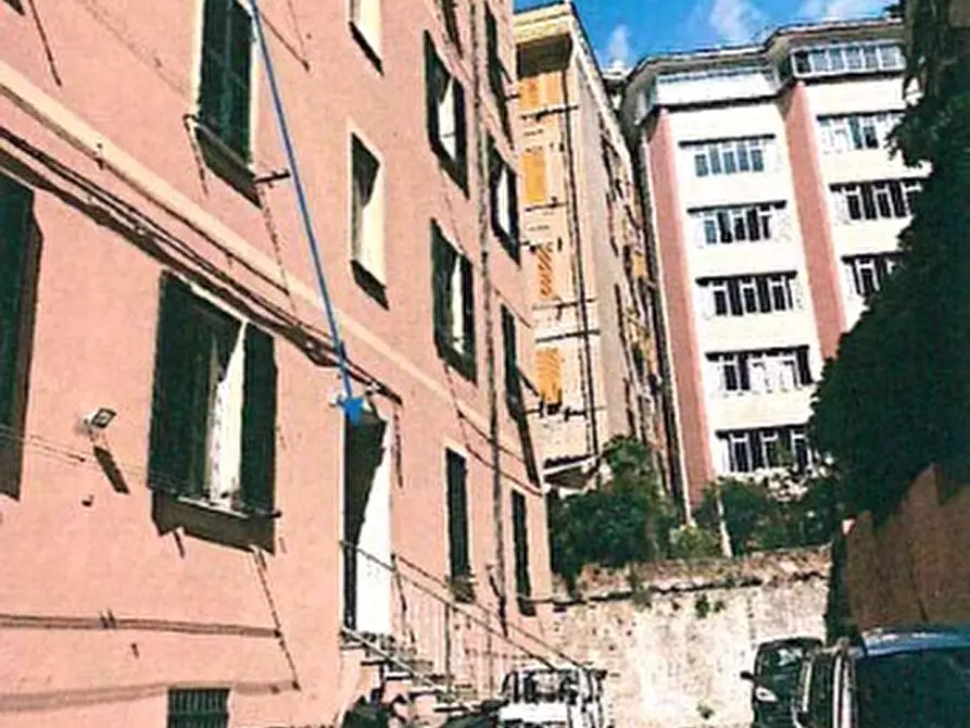 locale di sgombero in vendita a Genova