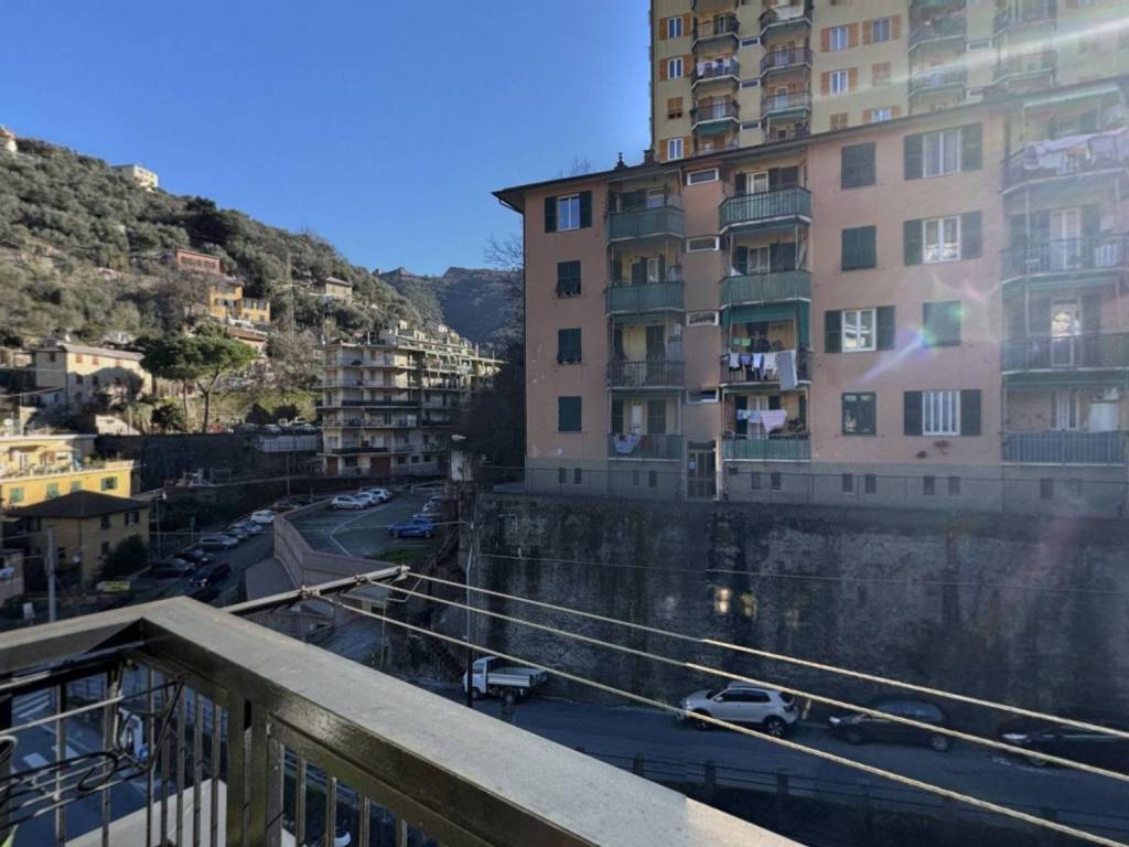appartamento in vendita a Genova in zona Quezzi