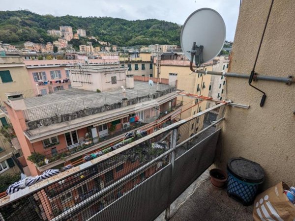 appartamento in vendita a Genova in zona Certosa
