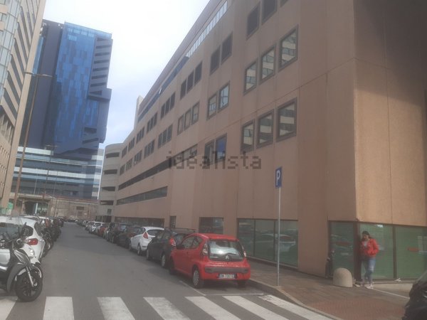 ufficio in vendita a Genova in zona Sampierdarena
