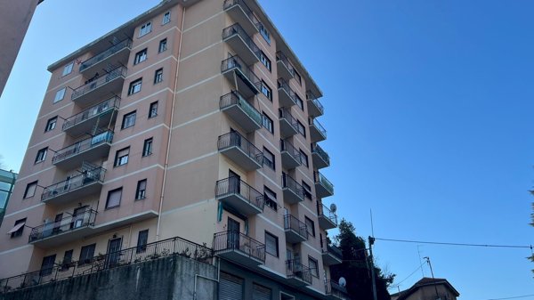 appartamento in vendita a Genova in zona Bolzaneto