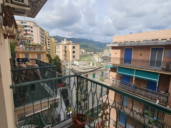 appartamento in vendita a Genova in zona Marassi