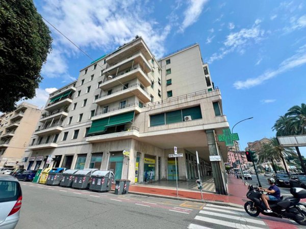 appartamento in vendita a Genova in zona Foce