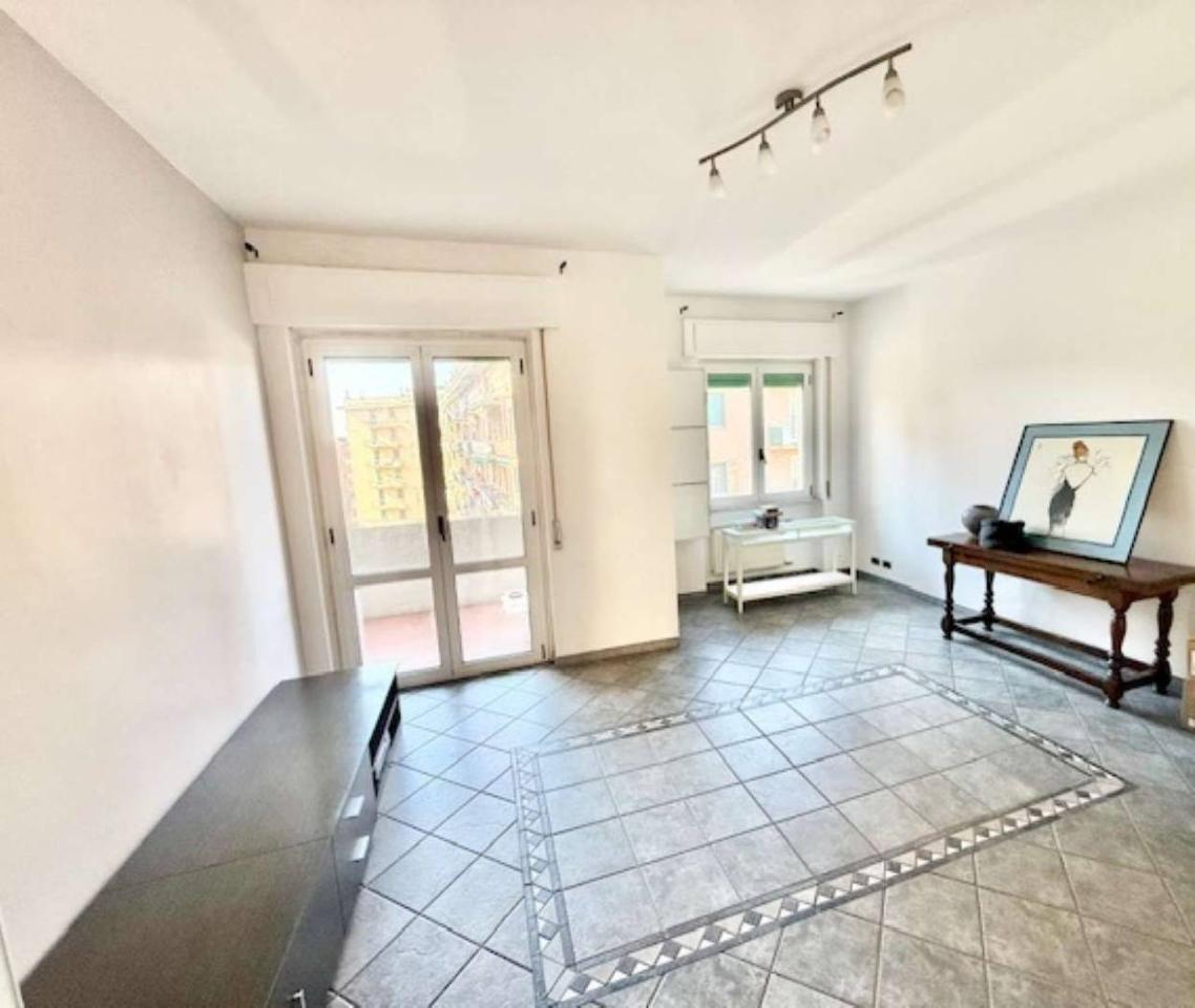 appartamento in vendita a Genova in zona Marassi