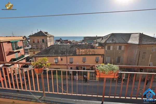 appartamento in vendita a Genova in zona Voltri