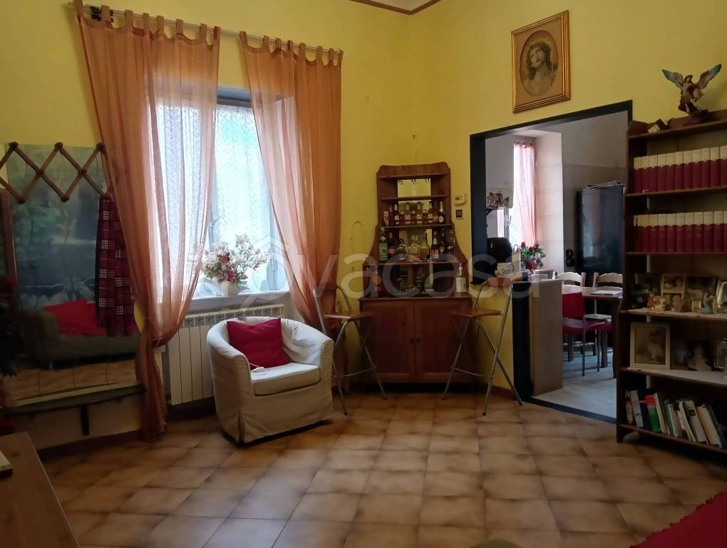 appartamento in vendita a Genova in zona Molassana
