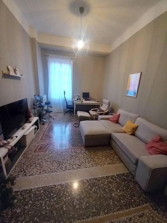 appartamento in vendita a Genova in zona Sampierdarena