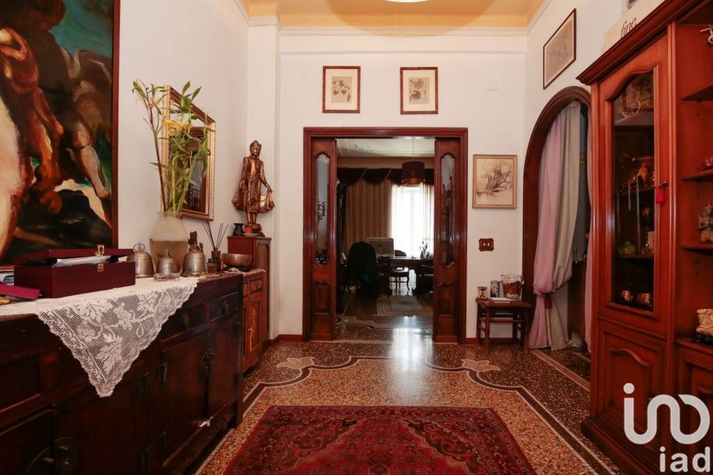 appartamento in vendita a Genova in zona Sampierdarena